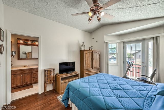 3901 Courtside Lane, Las Vegas, NV 89108