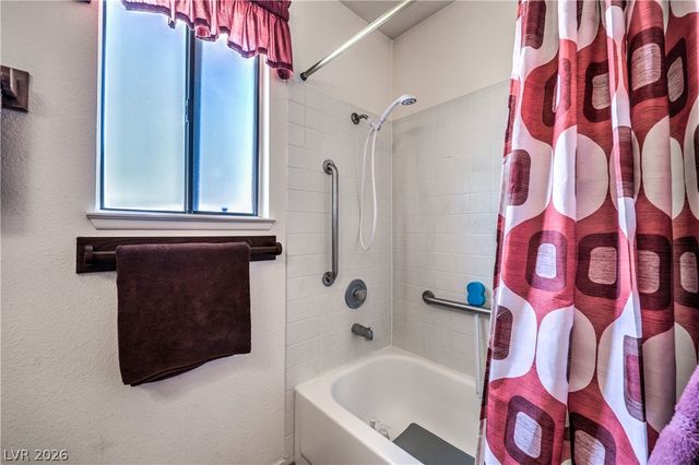 3901 Courtside Lane, Las Vegas, NV 89108