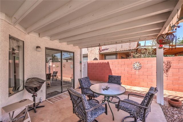 3901 Courtside Lane, Las Vegas, NV 89108