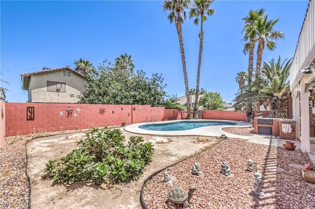 3901 Courtside Lane, Las Vegas, NV 89108