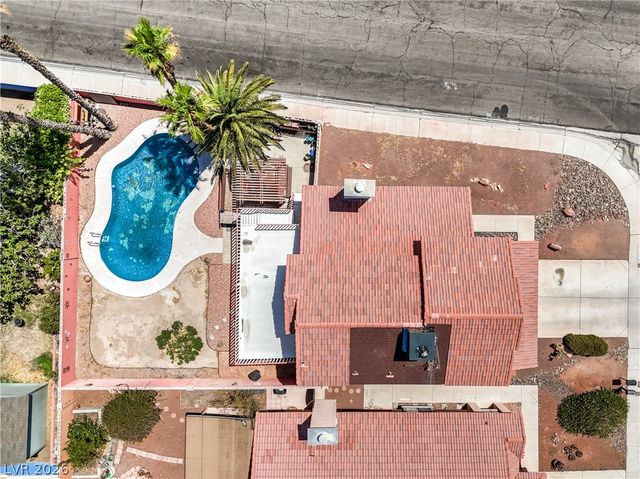 3901 Courtside Lane, Las Vegas, NV 89108