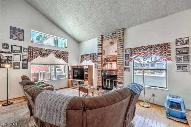 3901 Courtside Lane, Las Vegas, NV 89108