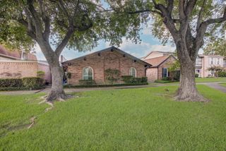 1316 Town Circle 1, Baytown, TX 77520