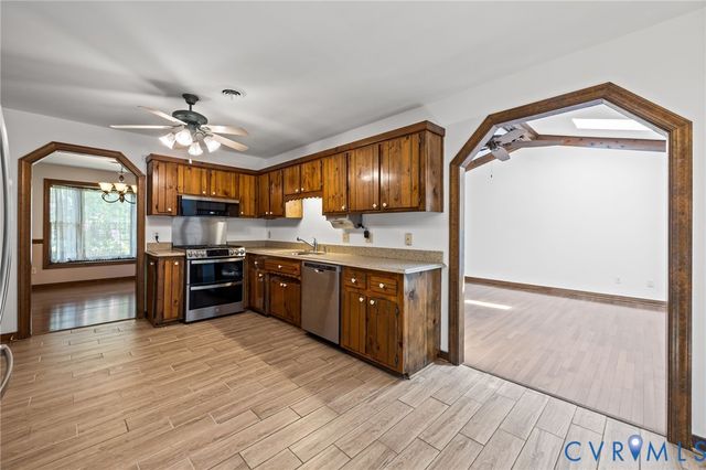 12705 Middlebrook Rd, Chester, VA 23831