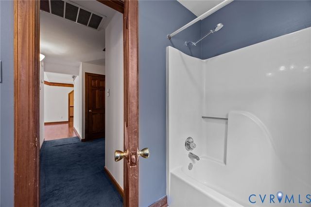 12705 Middlebrook Rd, Chester, VA 23831