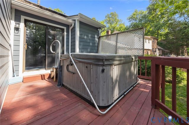 12705 Middlebrook Rd, Chester, VA 23831