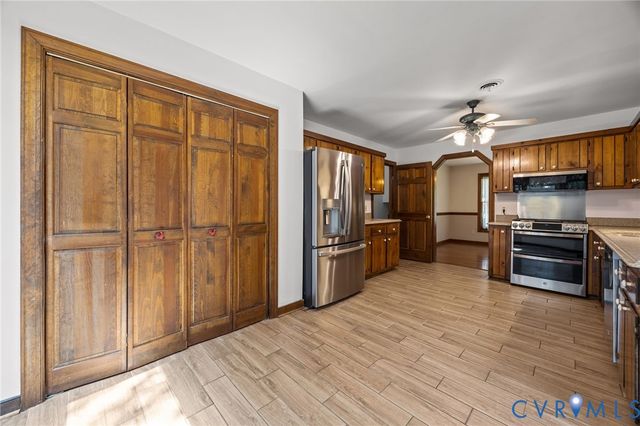 12705 Middlebrook Rd, Chester, VA 23831