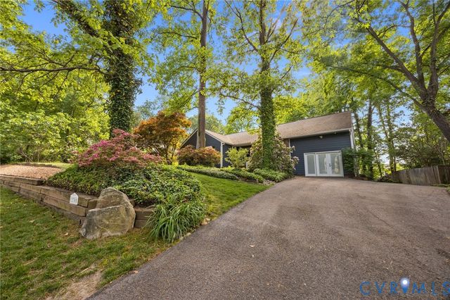 12705 Middlebrook Rd, Chester, VA 23831
