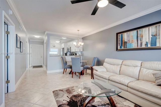 2201 SE 9th Street 108, Pompano Beach, FL 33062