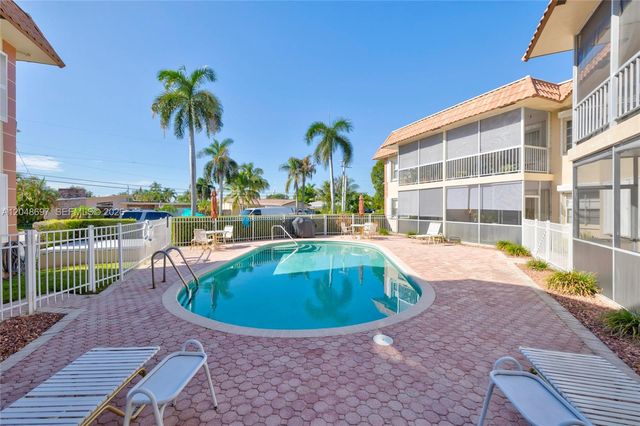 2201 SE 9th Street 108, Pompano Beach, FL 33062