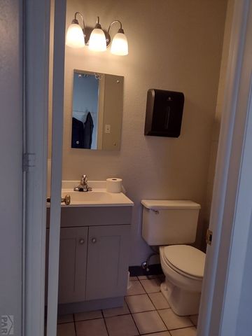 115- 119 W 8th St, Pueblo, CO 81003