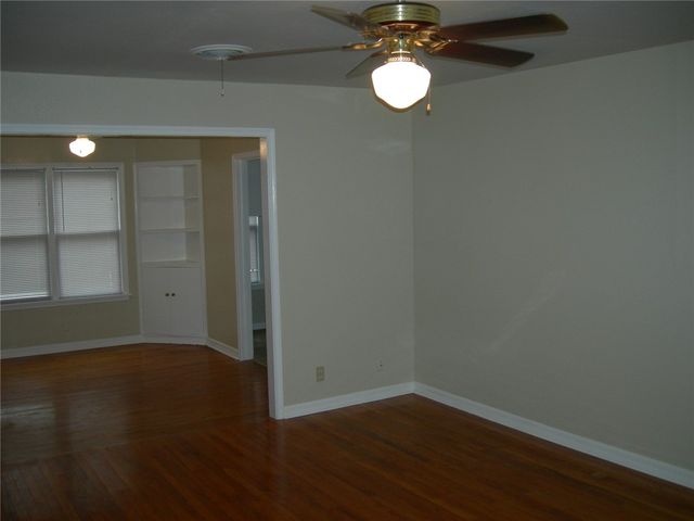2801 Lawnview St, Corpus Christi, TX 78404