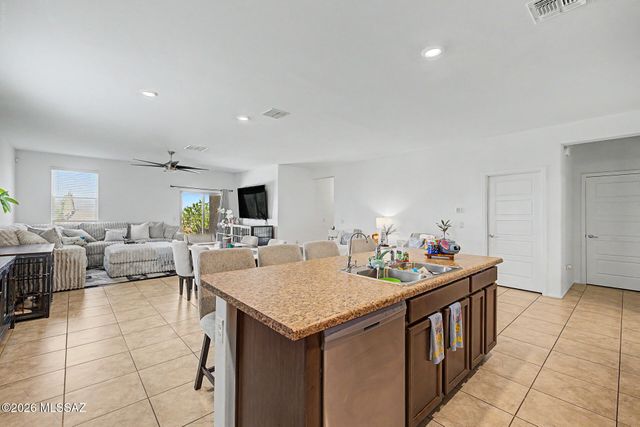 4981 E Wash Overlook Drive, Tucson, AZ 85706
