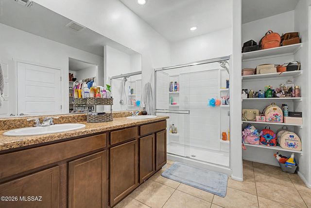 4981 E Wash Overlook Drive, Tucson, AZ 85706