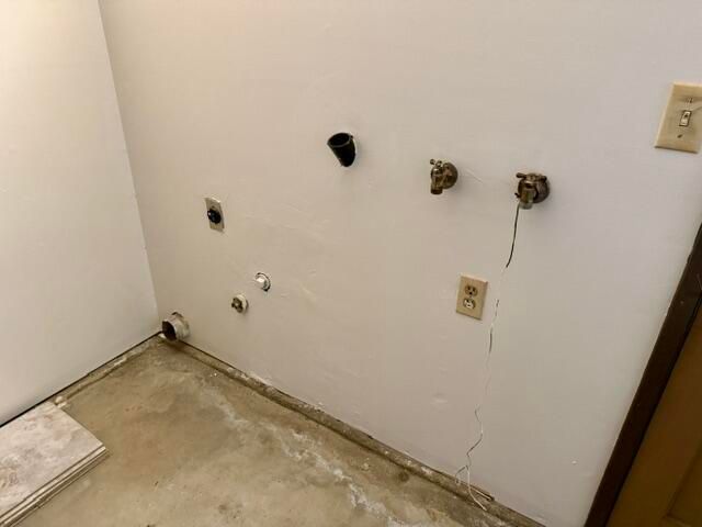 2610 E Tulare Avenue, Visalia, CA 93292