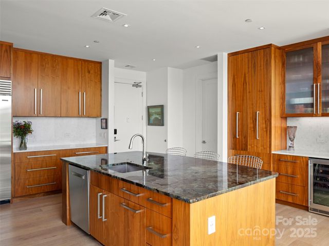 7 Patton Avenue 1503, Asheville, NC 28801