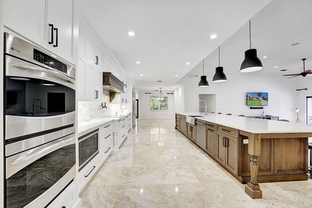 2386 Sunderland Avenue Avenue, Wellington, FL 33414