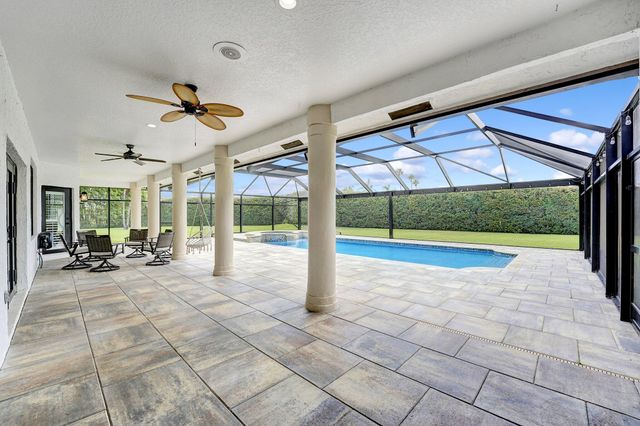 2386 Sunderland Avenue Avenue, Wellington, FL 33414