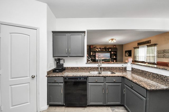 415 Hawks View Drive, La Marque, TX 77568