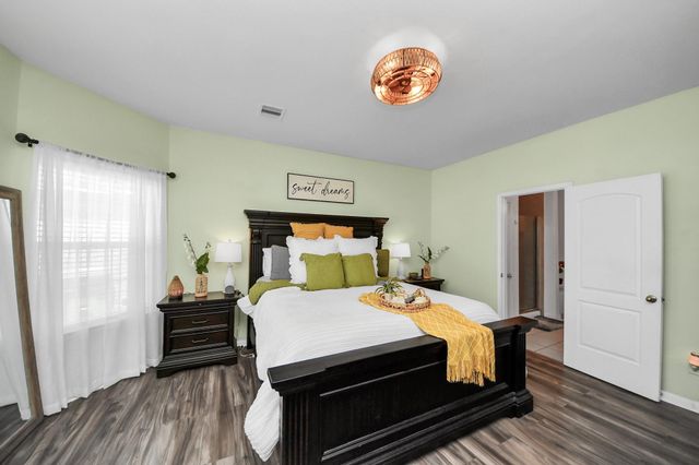415 Hawks View Drive, La Marque, TX 77568
