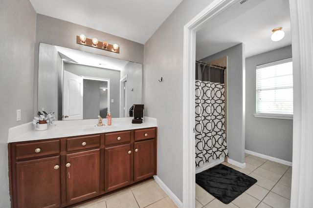 415 Hawks View Drive, La Marque, TX 77568