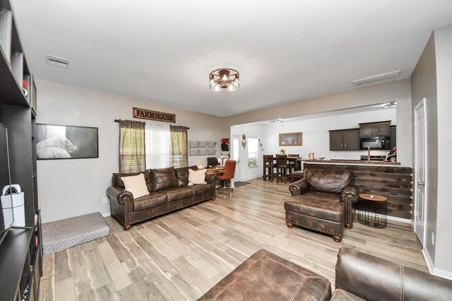 415 Hawks View Drive, La Marque, TX 77568