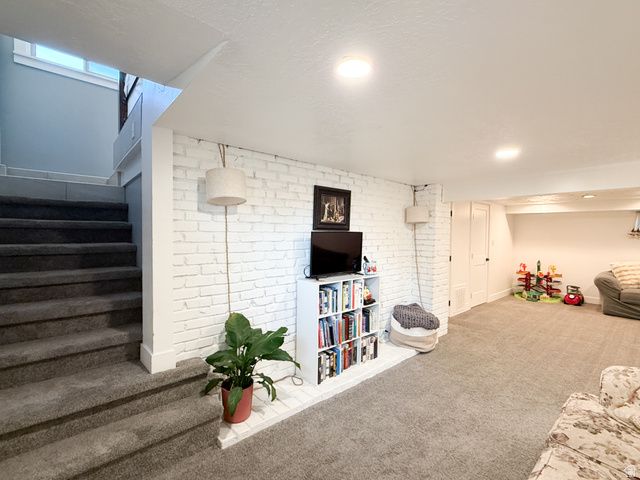 684 E 2650 N, North Ogden, UT 84414