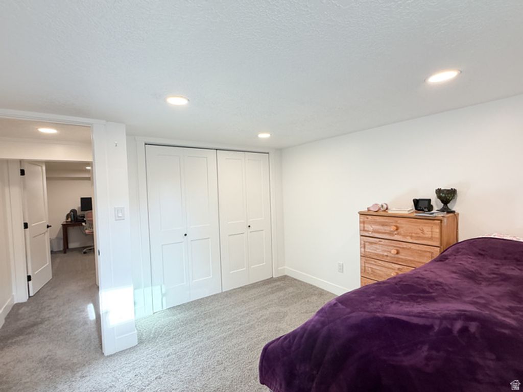 Image 23 of property listing at 684 E 2650 N, North Ogden, UT 84414