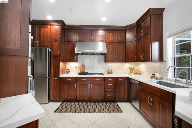 34776 Rumford Ter, Union City, CA 94587