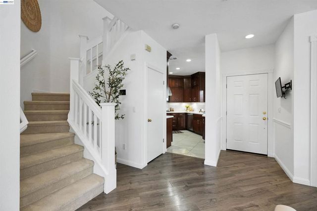 34776 Rumford Ter, Union City, CA 94587