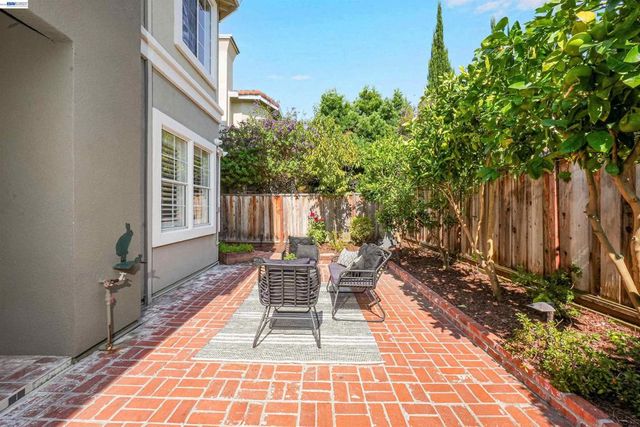 34776 Rumford Ter, Union City, CA 94587