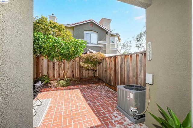 34776 Rumford Ter, Union City, CA 94587