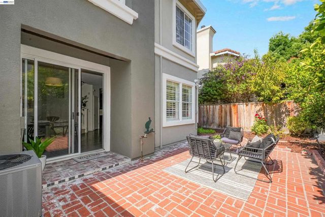 34776 Rumford Ter, Union City, CA 94587