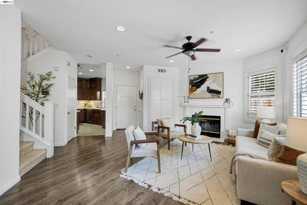 Image 16 of property listing at 34776 Rumford Ter, Union City, CA 94587