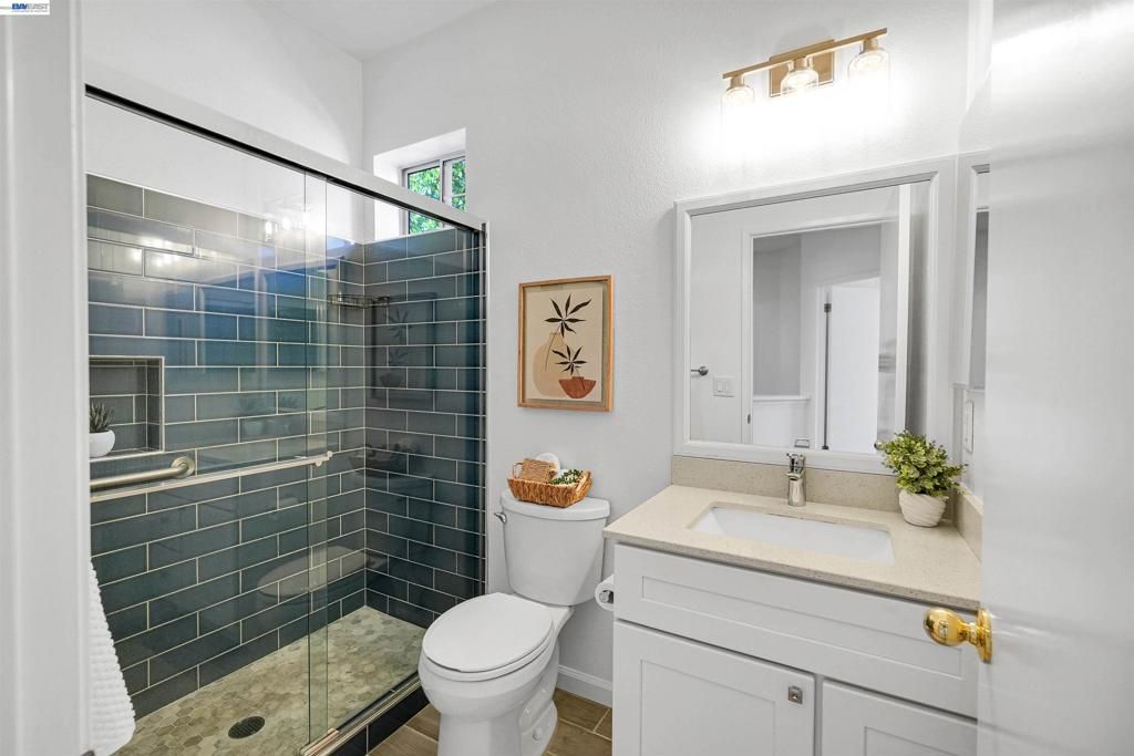 Image 29 of property listing at 34776 Rumford Ter, Union City, CA 94587