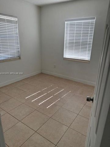 6013 SW 34th St, Miramar, FL 33023