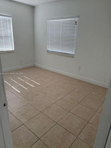 6013 SW 34th St, Miramar, FL 33023