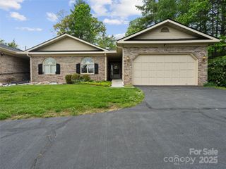 933 Kanuga Road 933, Hendersonville, NC 28739