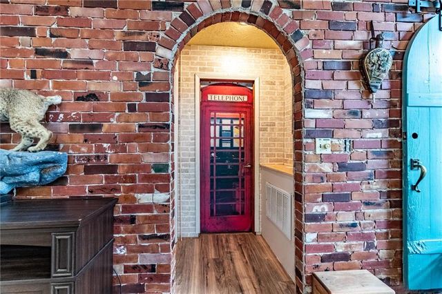 10116 Billabong Drive, Clinton, MO 64735