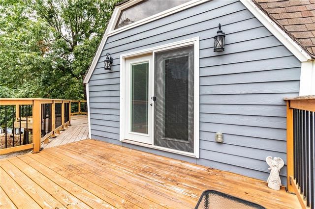 10116 Billabong Drive, Clinton, MO 64735