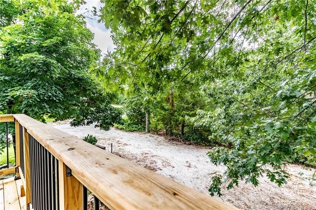 10116 Billabong Drive, Clinton, MO 64735