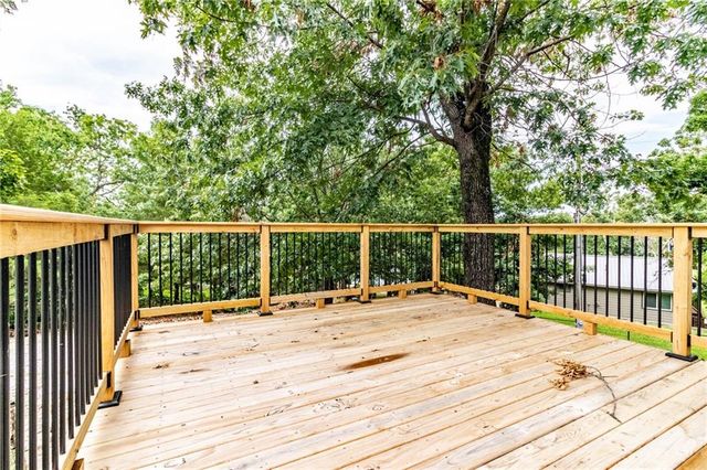 10116 Billabong Drive, Clinton, MO 64735