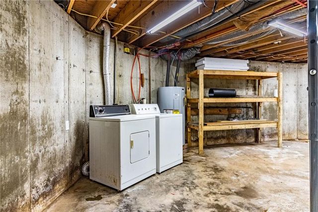 10116 Billabong Drive, Clinton, MO 64735