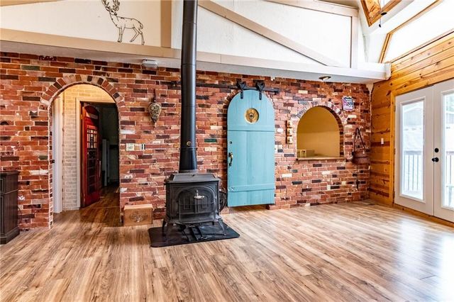 10116 Billabong Drive, Clinton, MO 64735