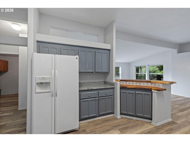 2055 Sw BARD Rd, Lincoln City, OR 97367