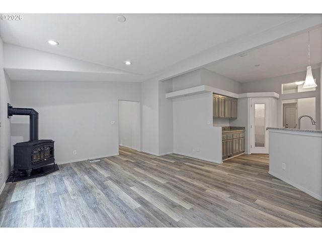 2055 Sw BARD Rd, Lincoln City, OR 97367