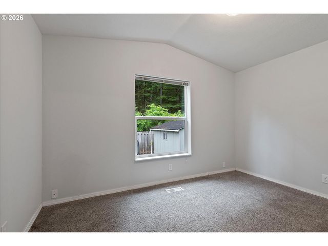 2055 Sw BARD Rd, Lincoln City, OR 97367