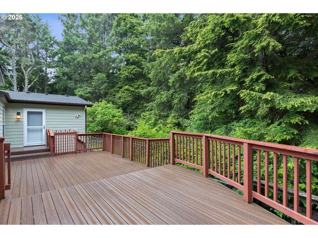 2055 Sw BARD Rd, Lincoln City, OR 97367