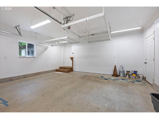 2055 Sw BARD Rd, Lincoln City, OR 97367