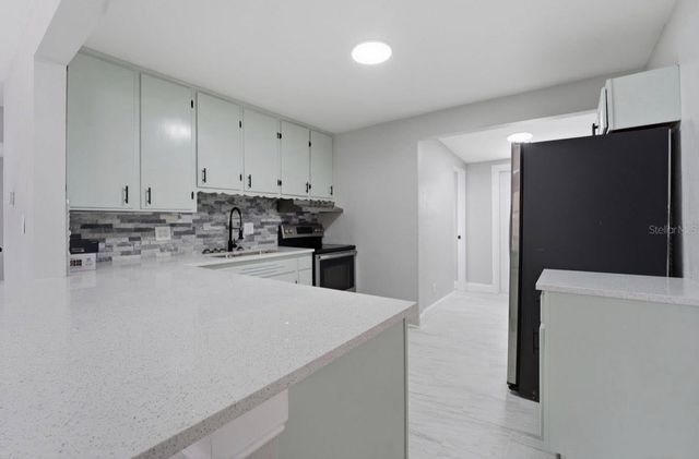 4313 MIDLAND ROAD, Sarasota, FL 34231